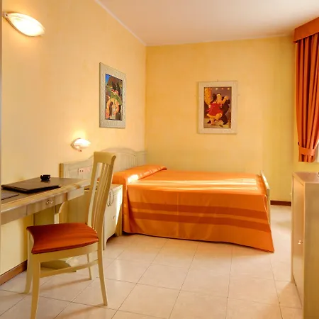 Cristoforo Colombo 4* Osimo