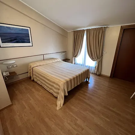 Cristoforo Colombo Hotel 4*