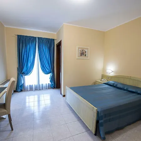 Cristoforo Colombo Отель 4*