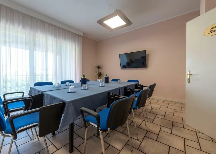 Cristoforo Colombo 4* Osimo